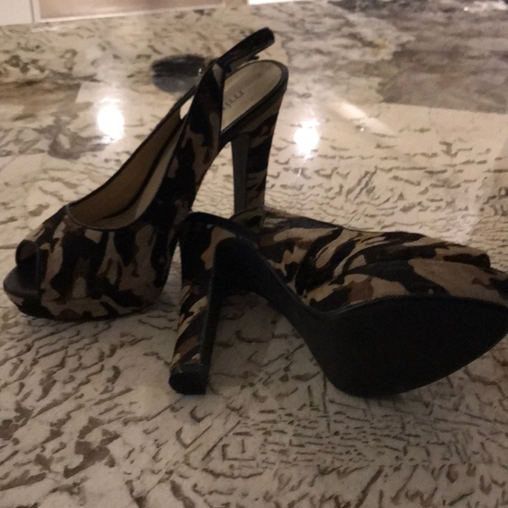 Minnelli brown and beige never worn